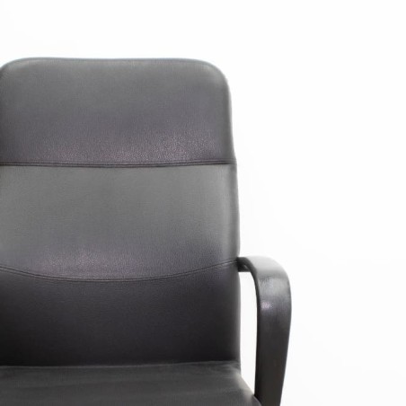 Silla de dirección en piel negra