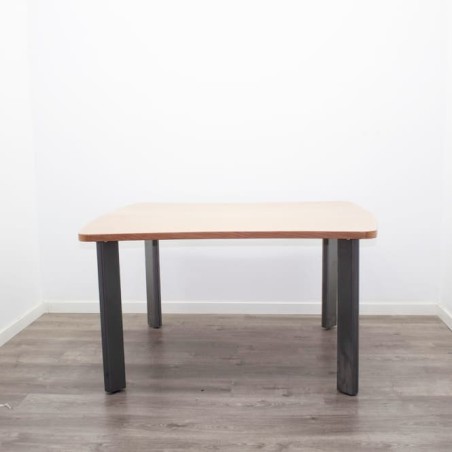 Mesa en gris antracita