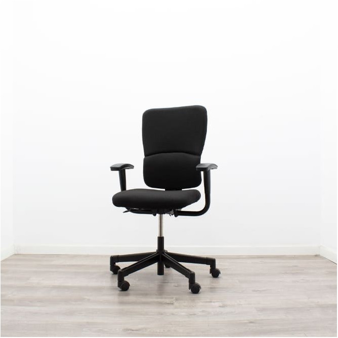 Silla operativa steelcase modelo Let's B sincro con brazos regulables altura