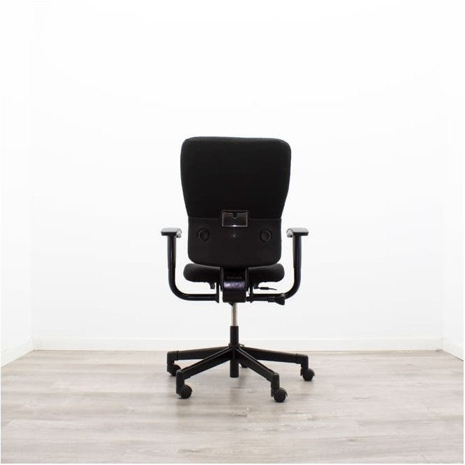 Silla operativa steelcase modelo Let's B sincro con brazos regulables altura
