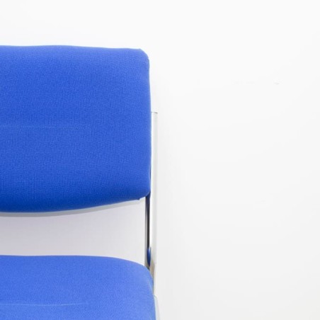 Módulo de espera azul sin brazos