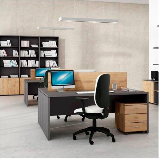 Mesa operativa con pata panel