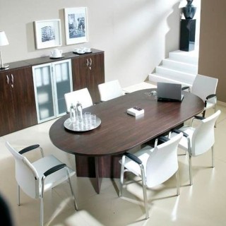 Mesa de juntas ovalada