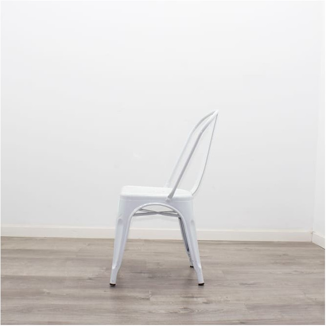 Silla metálica con respaldo (en varios colores)