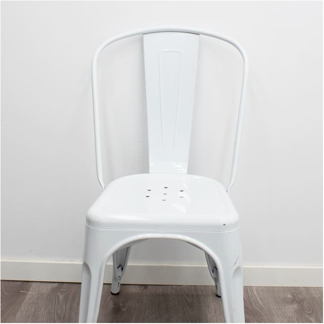 Silla metálica con respaldo (en varios colores)