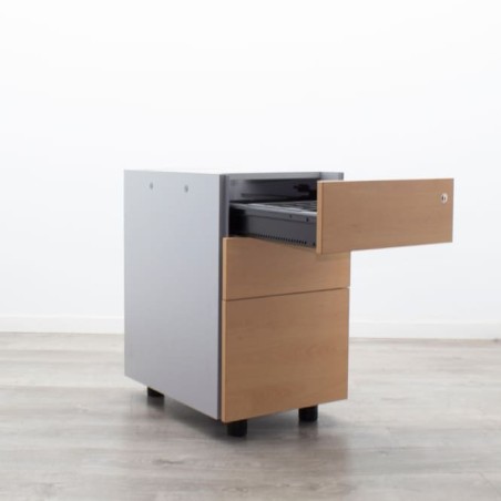 Buck pedestal con cajones en peral