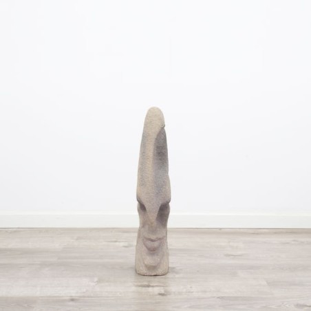 Escultura de piedra de una cara