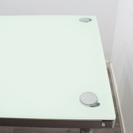 Mesa operativa estructura cromada y tapa cristal