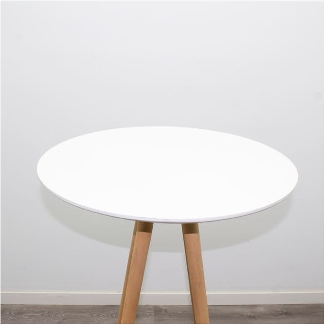 Mesa auxiliar para cafetería con tapa blanca