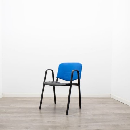 Silla colectividad en PVC con respaldo azul