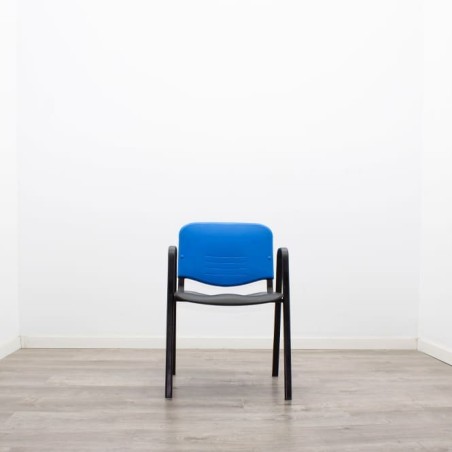 Silla colectividad en PVC con respaldo azul