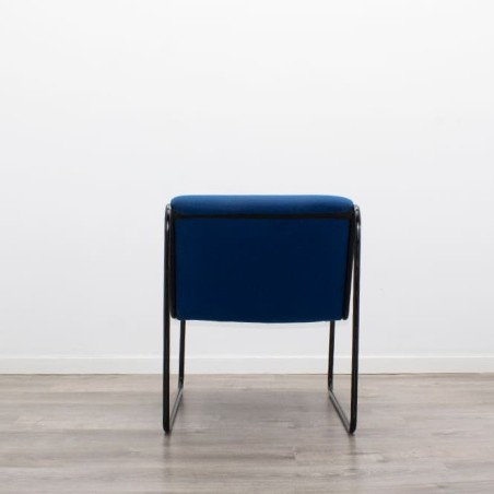 Sillón de espera azul base patín
