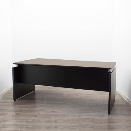 Mesa de dirección en wengué o etimoe con onda