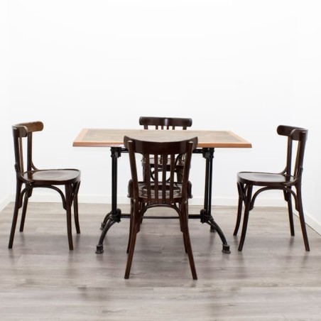 Mesa de cafetería negra y marrón