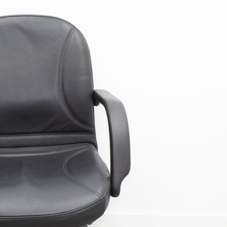 Silla dirección respaldo bajo redondeado