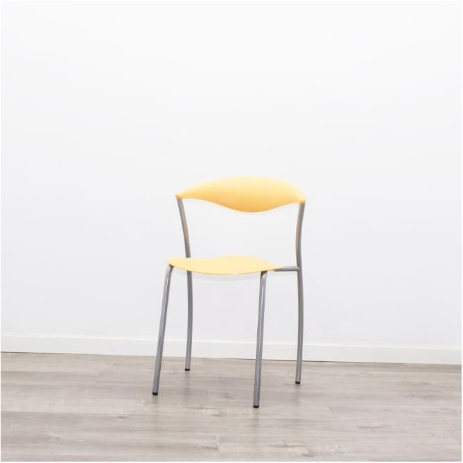 Silla colectividad en PVC de varios colores