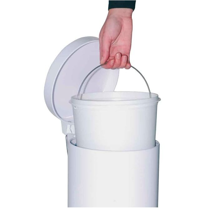 papelera metálica con pedal