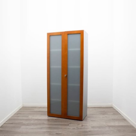 Armario alto todo puerta en cerezo y cristal de 80cm