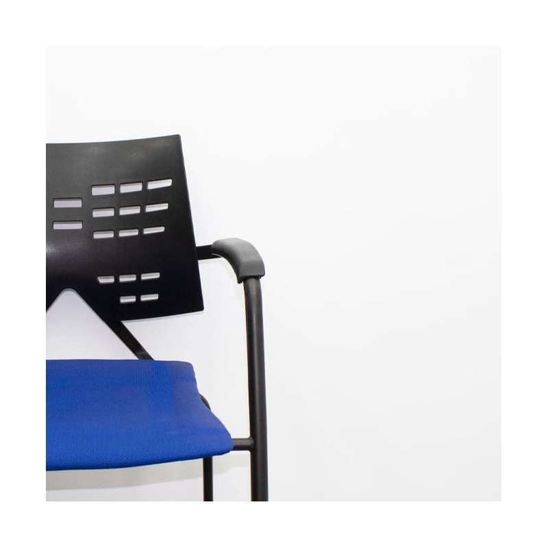 Silla confidente con respaldo PVC negro asiento tapizado azul