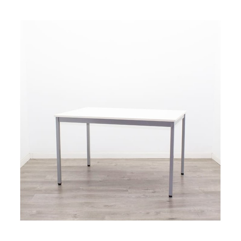 Mesa operativa en melamina blanca con tapa pasacable 120cm