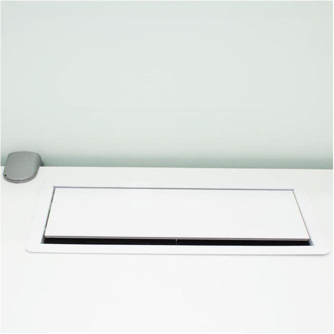 Mesa multipuestos de 2 o 4 puestos con separador de cristal laminado