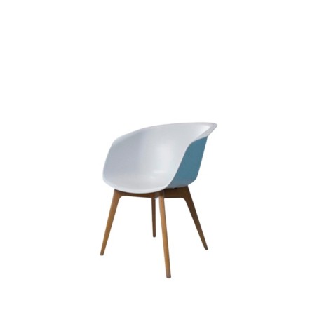 Silla de espera con estructura de madera