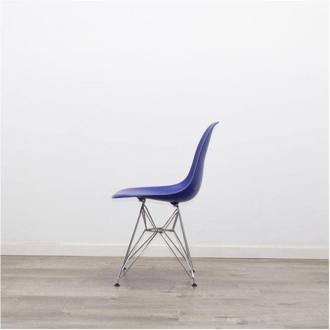Silla colectividad VITRA en negro o azul y base cromada - Mercaoficina