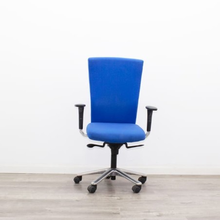 Silla operativa azul sistema sincro