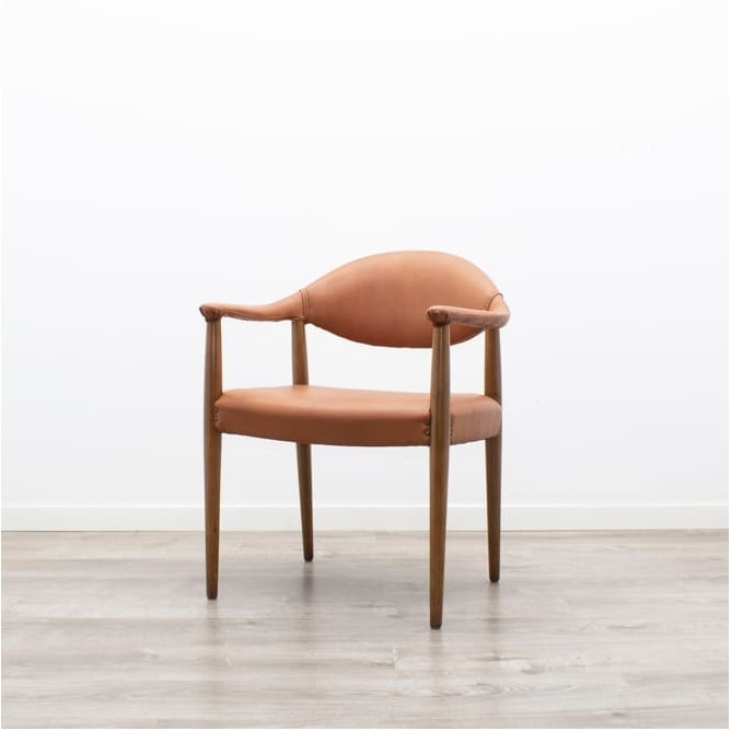 Silla clásica de espera en napel marron -  Mercaoficina