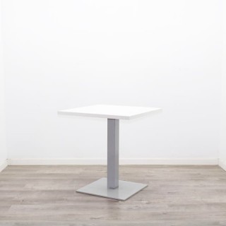 Mesa cafetería baja tapa cuadrada en blanco de 70cm 2
