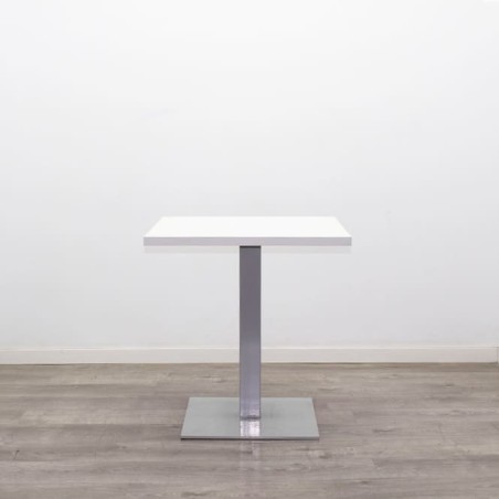 Mesa cafetería baja tapa cuadrada en blanco de 70cm
