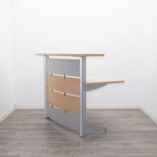 Mostrador para recepción en haya con mesa y altillo de 145cm 2