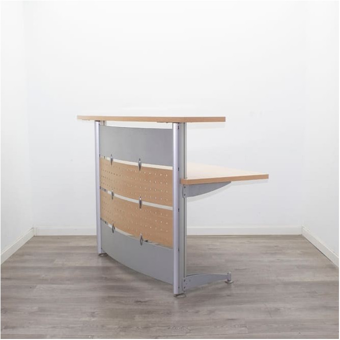 Mostrador para recepción en haya con mesa y altillo de 145cm