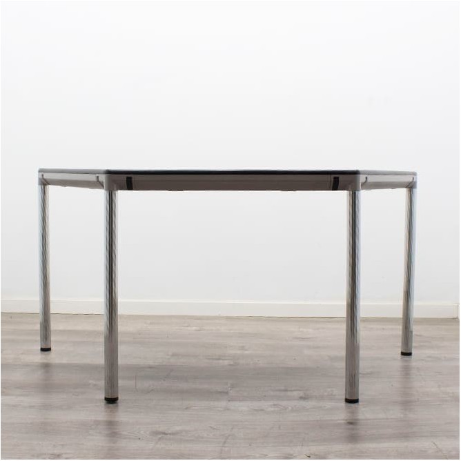 Mesa operativa de trapecio gris de 150cm