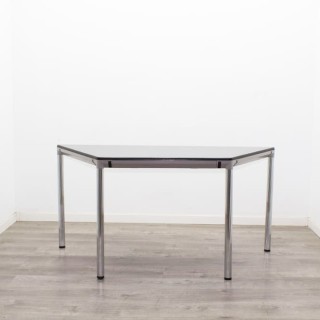 Mesa operativa de trapecio gris de 150cm 2
