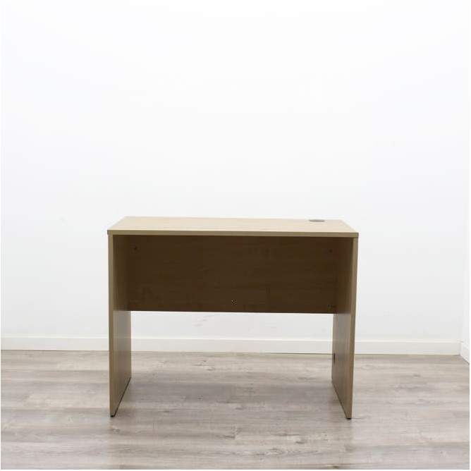 Mesa operativa en maple pata panel de 98cm