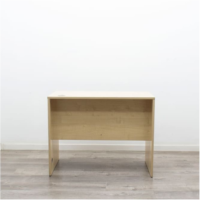 Mesa operativa en maple pata panel de 98cm