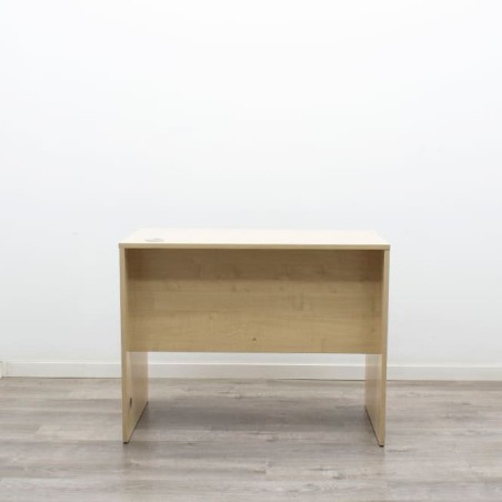 Mesa operativa en maple pata panel de 98cm