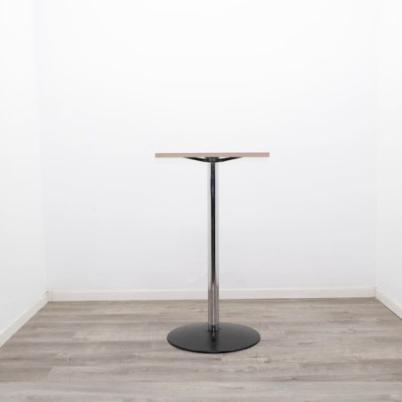 Mesa cafetería alta con tapa maple y base cromada de 60cm
