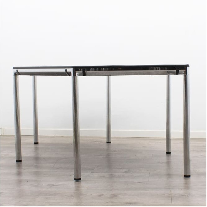 Mesa reunión trapezoidal tapa en negro de 175cm