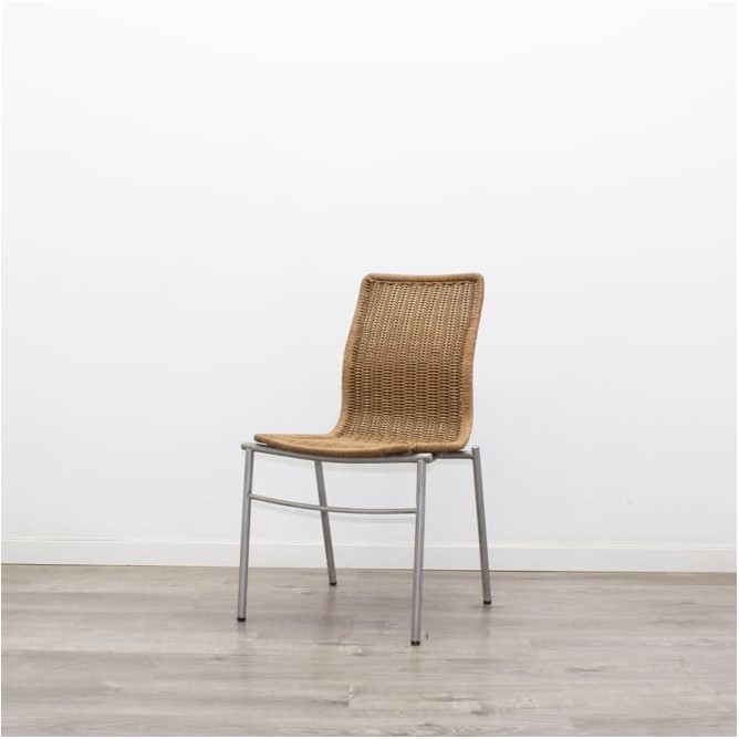 Silla colectividad con asiento y respaldo en mimbre