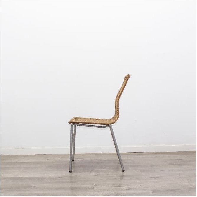 Silla colectividad con asiento y respaldo en mimbre