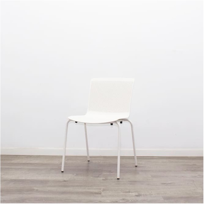 Silla colectividad con asiento y respaldo en PVC blanca