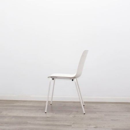 Silla colectividad con asiento y respaldo en PVC blanca