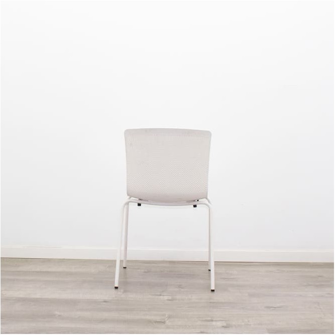 Silla colectividad con asiento y respaldo en PVC blanca