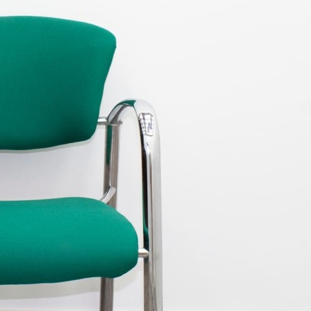 Silla confidente verde o roja con estructura cromada - Mercaoficina