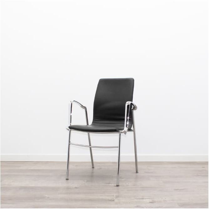 Silla confidente napel negro y estructura cromada