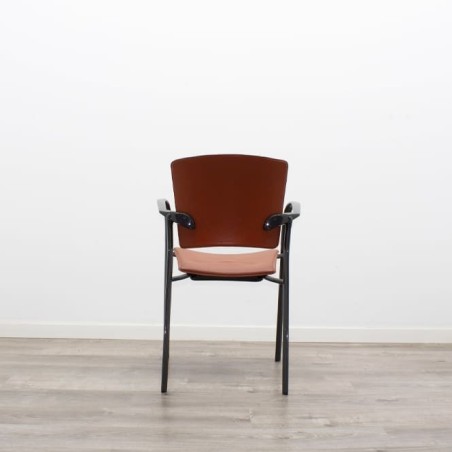 Silla confidente fija cuero marrón estructura negra