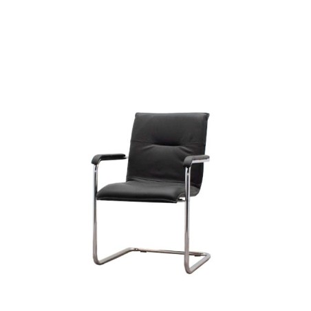 Silla confidente en napel negro y base patín cromada