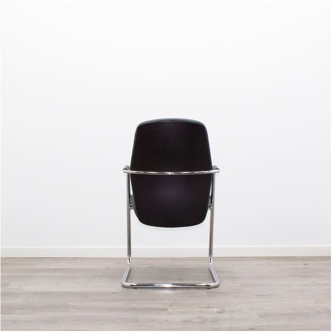 Silla confidente respaldo trasero de madera en napel negro